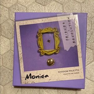Makeup Revolution Friends Monica Eyeshadow Palette